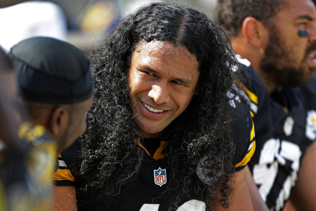 Haircut for Charity: Steelers’ Polamalu to Finally Cut Hair, in Support of Veterans