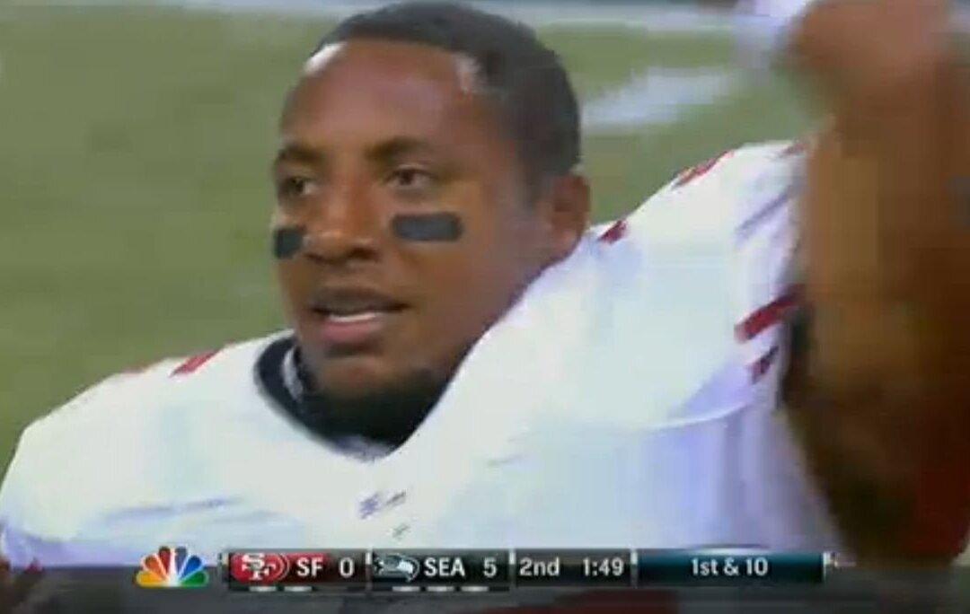 Eric Reid Injured: 49ers Safety Out With Apparent Head Injury