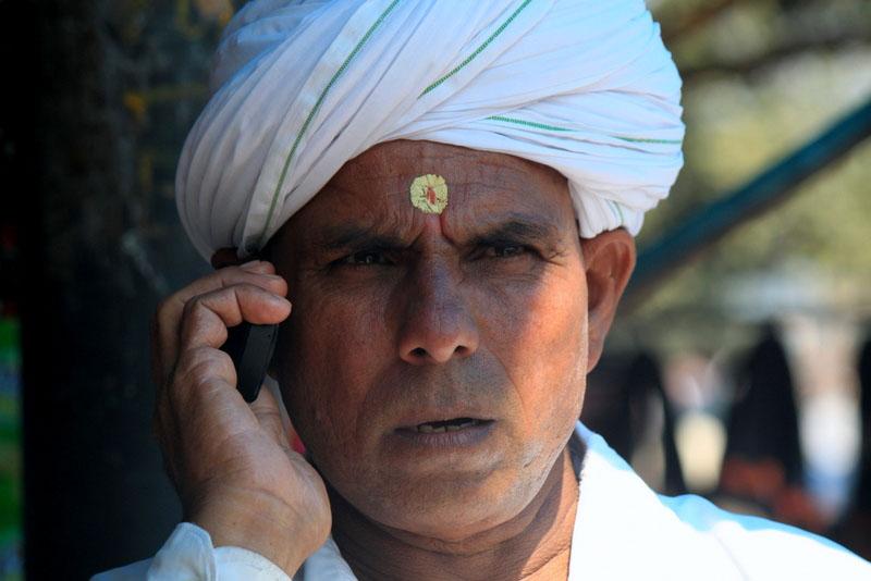 Mobile Phone Savvy Indians Outnumber Overall US Population