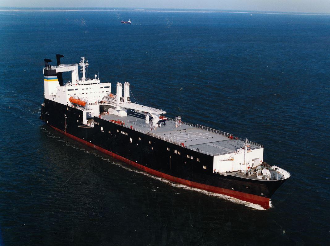 USNS Harry L. Martin Hits Mathews Bridge in Jacksonville, Florida; Bridge Will be Closed for Days