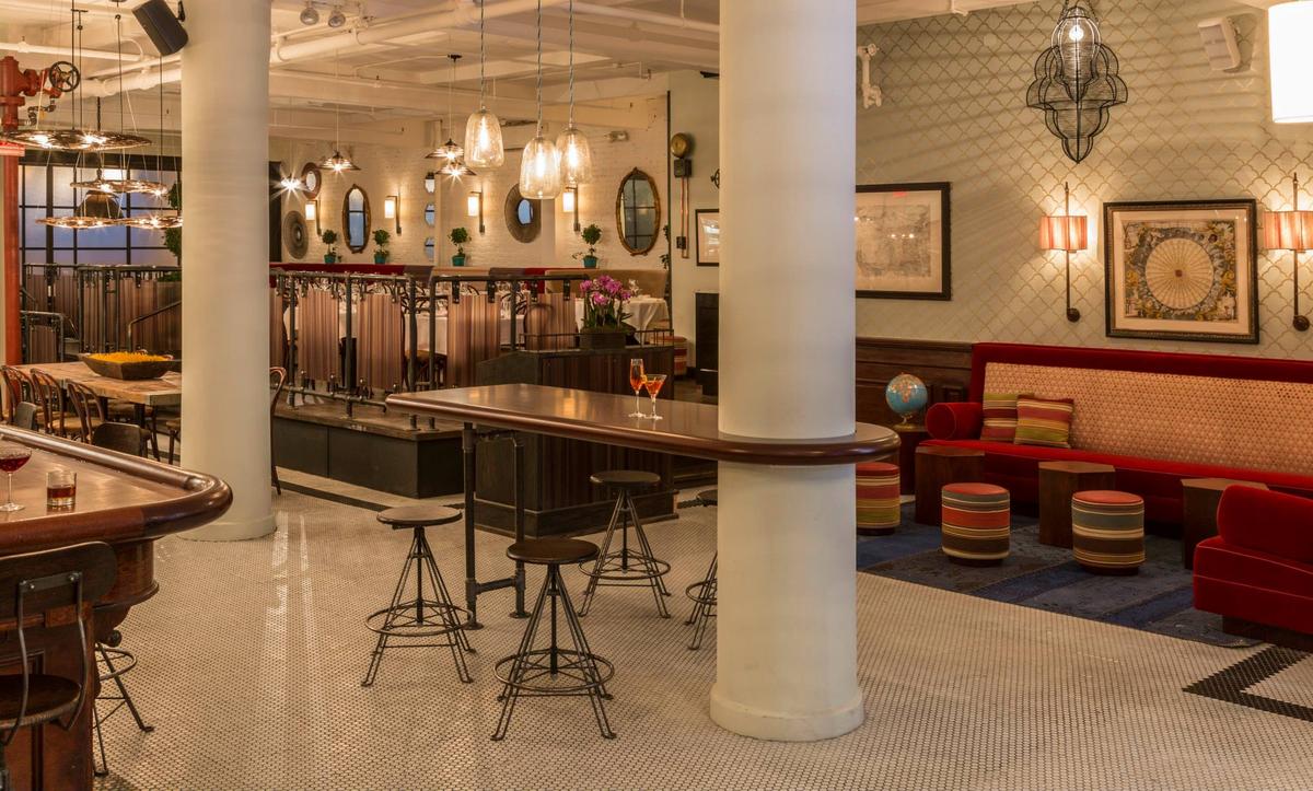 1200 Miles: A Journey Between Paris and Algiers