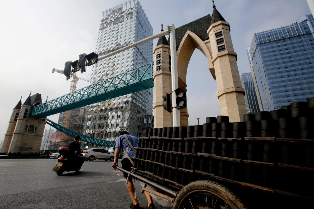 Chinese City of Wuhan Bears Extraordinary Level of Debt