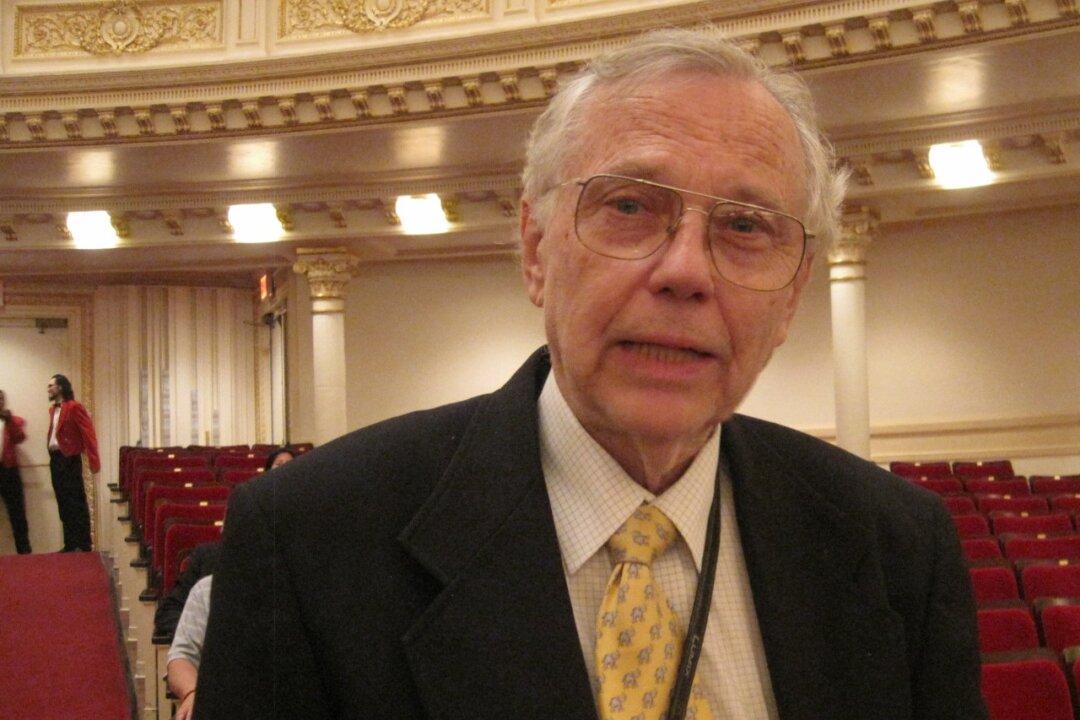 Broadcaster Impressed by Shen Yun Symphony Orchestra’s Elaborate Arrangements