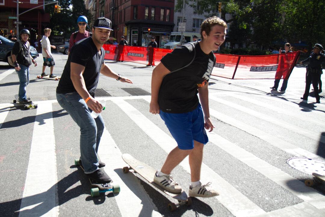 Skateboarder’s ‘Broadway Bomb’ Almost Defused in NYC