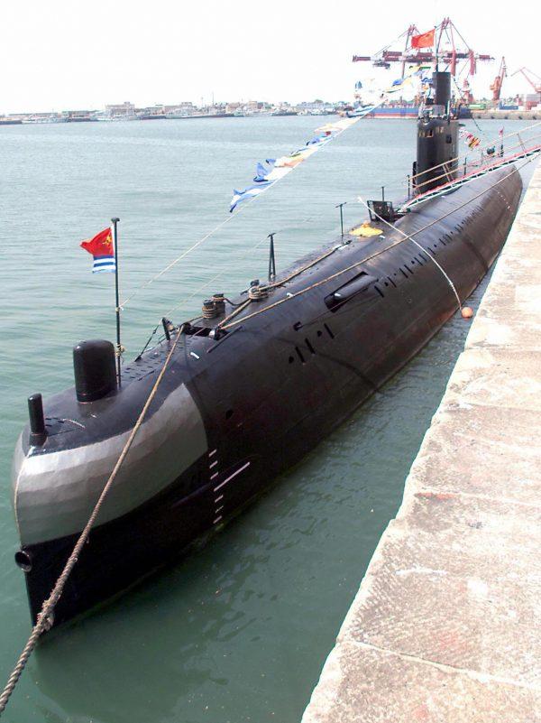 A file photo shows a Russian Kilo-class conventional submarine belonging to the Chinese People's Liberation Army (PLA) Navy at the naval headquarters of the China North Sea Fleet in the eastern Chinese port city of Qingdao on Aug. 2, 2000. (Goh Chai Hin/AFP/Getty Images)