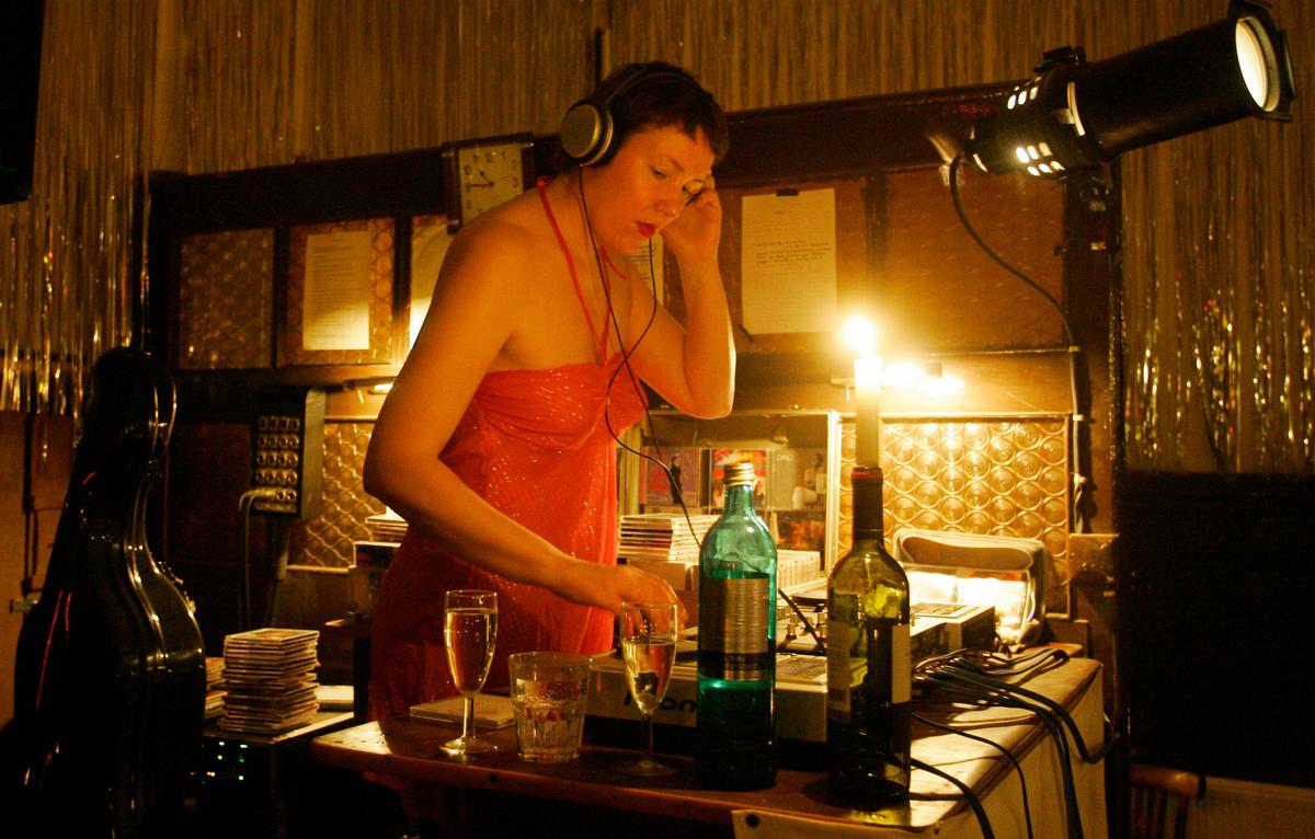 Our World in 7 Headlines: Oct. 20