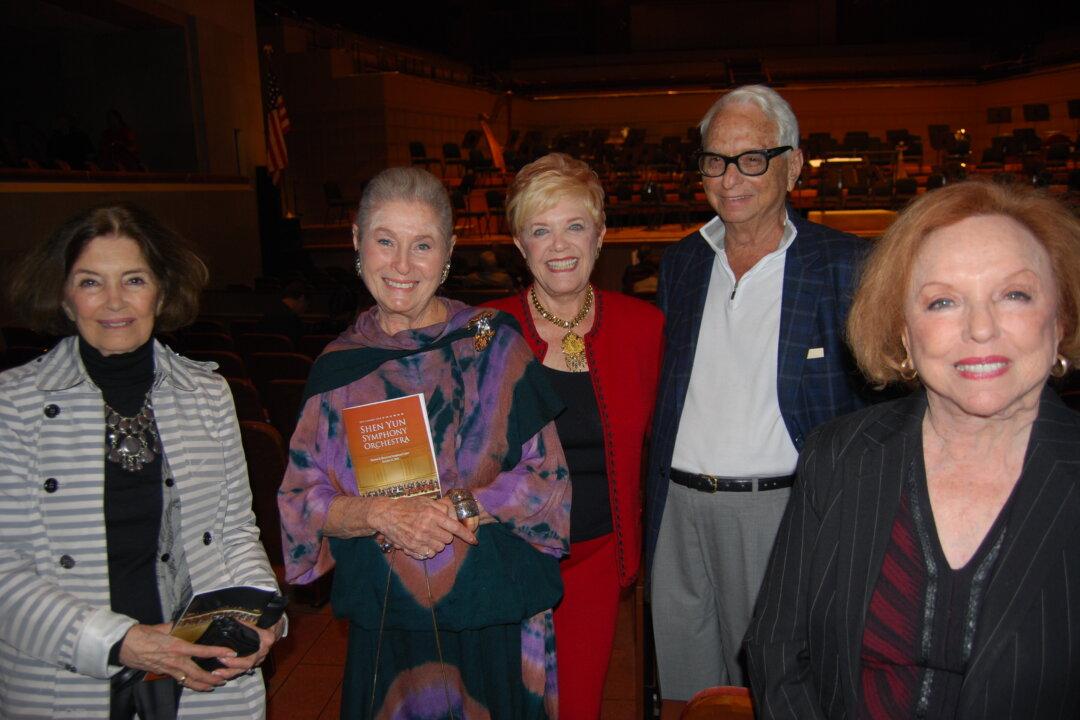 Shen Yun Symphony Orchestra ‘So beautiful I’m floating,’ Says Audience Member