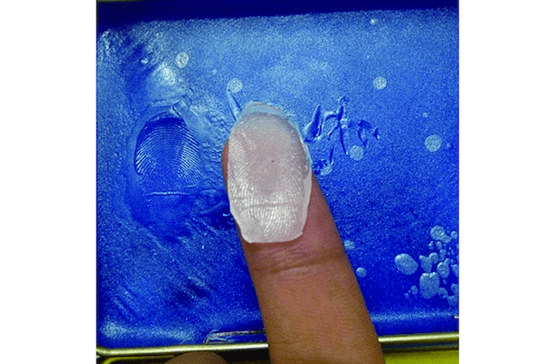 In China: Fake Fingerprints in Five Minutes Flat