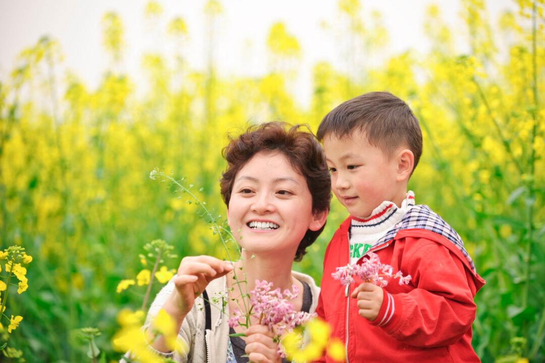 Story From Ancient China: A Righteous Woman Stops An Invading Army