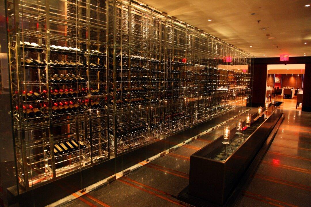 Contemporary Kosher Restaurant, Reserve Cut, Opens