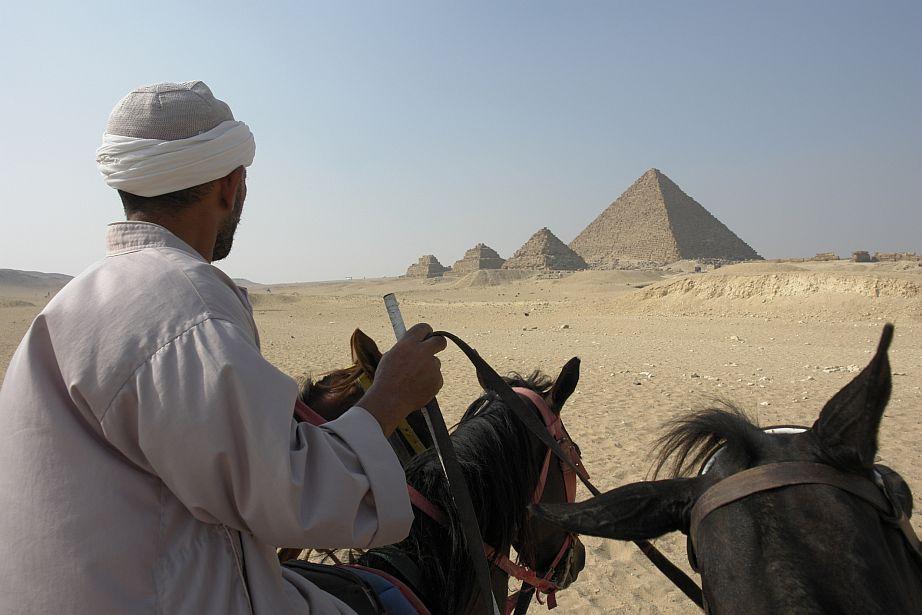 The Consummate Traveler: Are Personal Guided Tours Right for You?