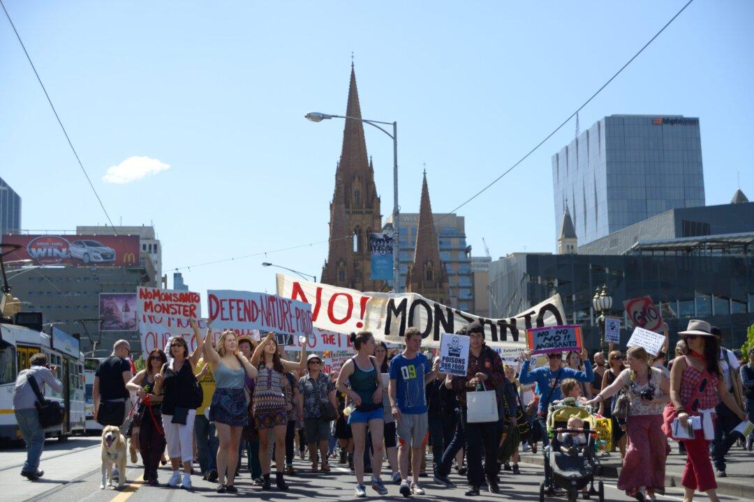 Thousands Join Australian March Against GMOs (Video)