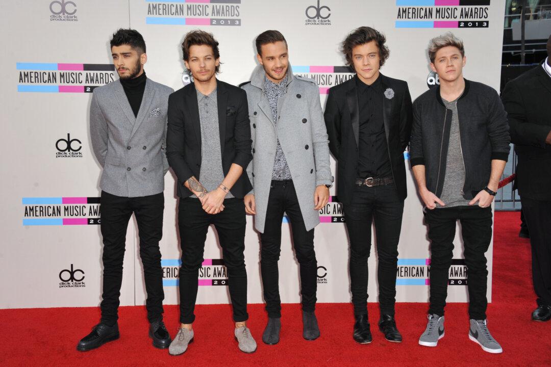 Louis Tomlinson Grandmother Dies: One Direction Star Mourning Death of Grandma Margaret