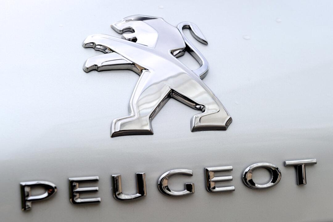 Peugeot’s Plans to Raise Capital Hits Roadblock
