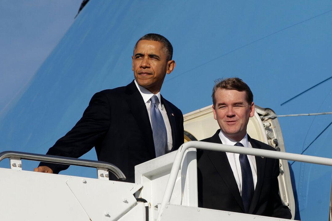 Obama Meets Democrats, Senate Grills Sebelius