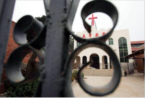 Chinese Pastor and Church Members Detained