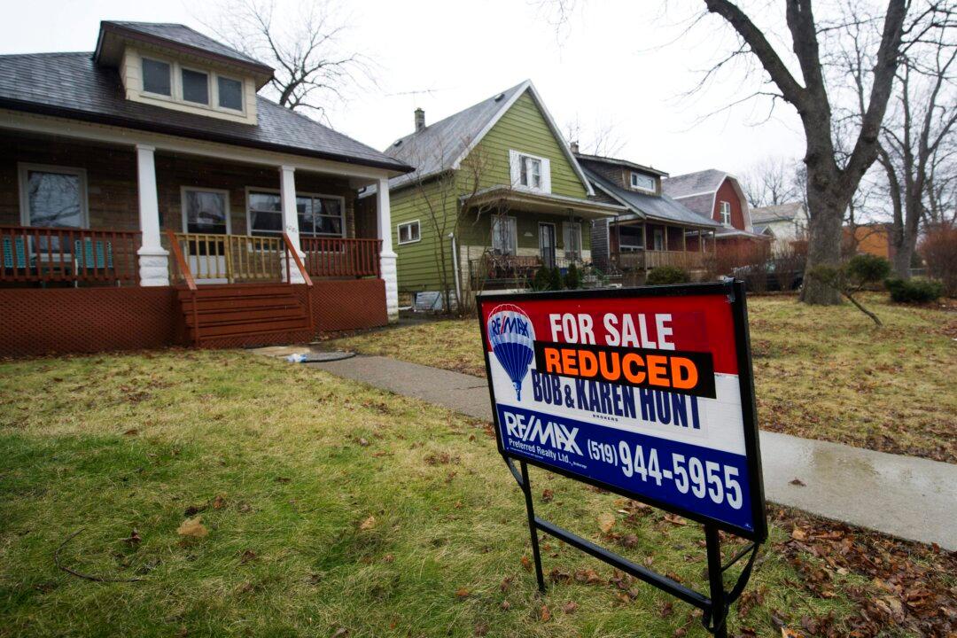 October Home Sales Fall Sharply – Beginning of a Trend?