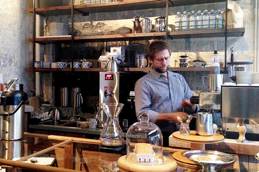 ALT Coffee Opens in Midtown