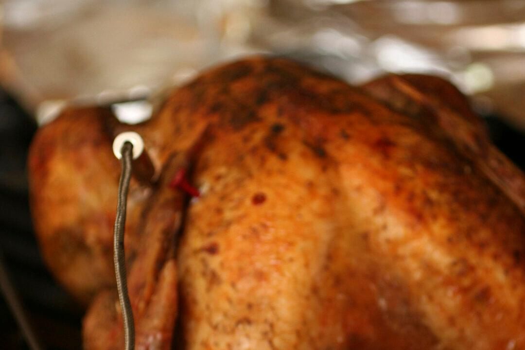 What Temperature to Cook a Turkey - How Long? How to Take Its Temperature?