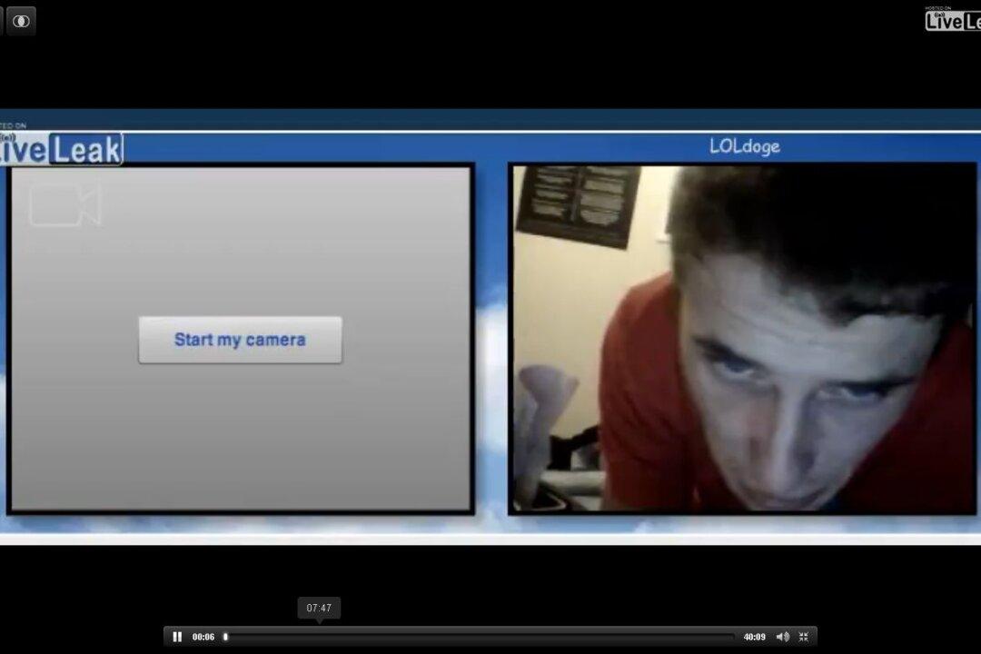 ‘Toaster Steve’? 4chan User Purportedly Attempts Suicide on Camera in Front of 200 People