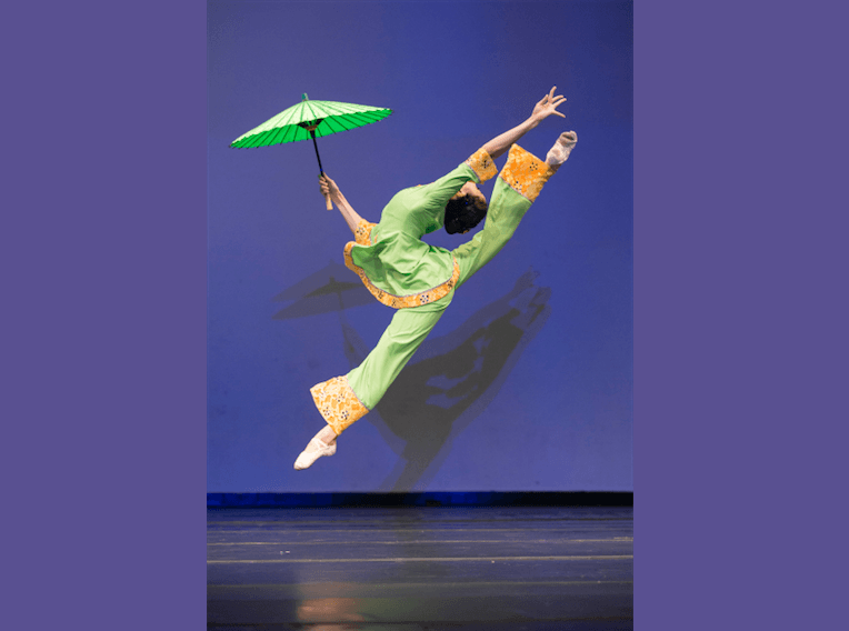 Classical Chinese Dance Competition Crowns Winners