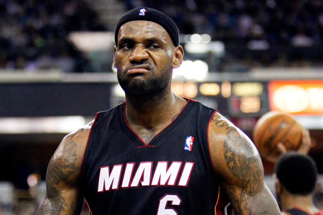 Tim Tebow Move Over, ‘LeBroning’ Videos Go Viral (+Video)