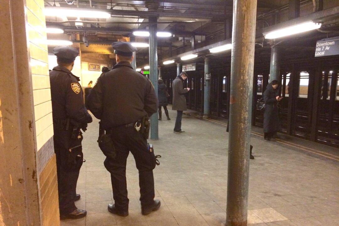 3,000 Security Guards and 700 Police to Secure Super Bowl