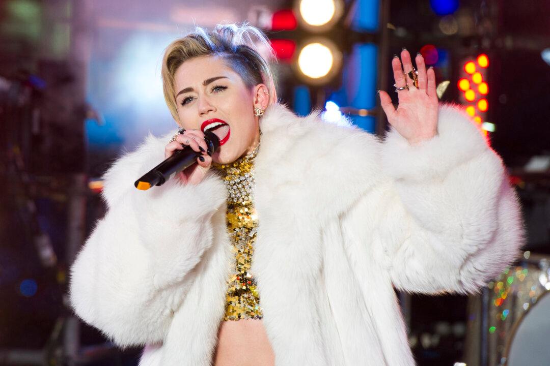 Miley Cyrus ‘Tape Leaked’ : False Rumors Spread Via Social Media