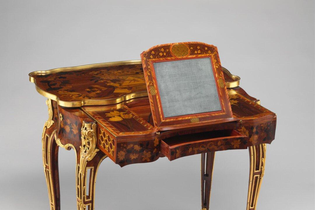 Where Beauty Rituals Take Place, Through the Ages