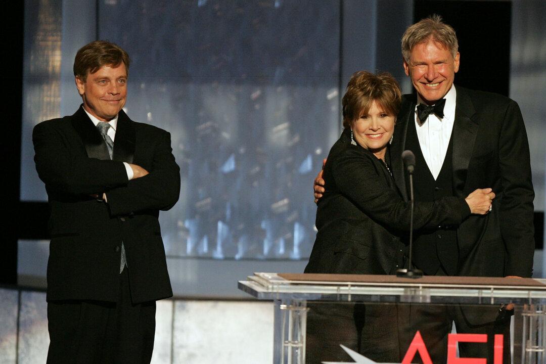 Star Wars Episode 7 News: Carrie Fisher, Mark Hamill, Harrison Ford Will Star in Episode VII