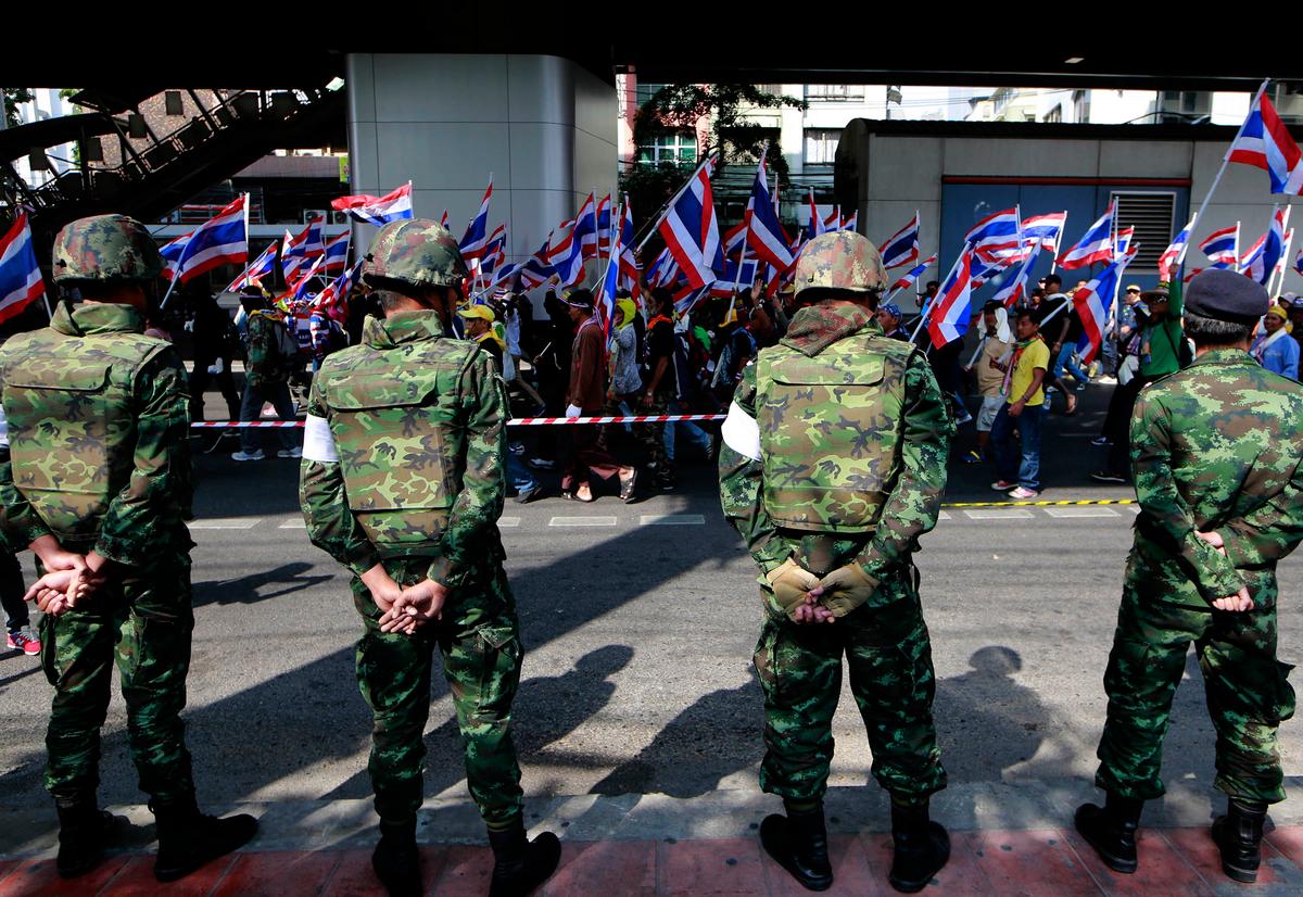 With No Compromise in Sight, Thai Military Warns of Intervention