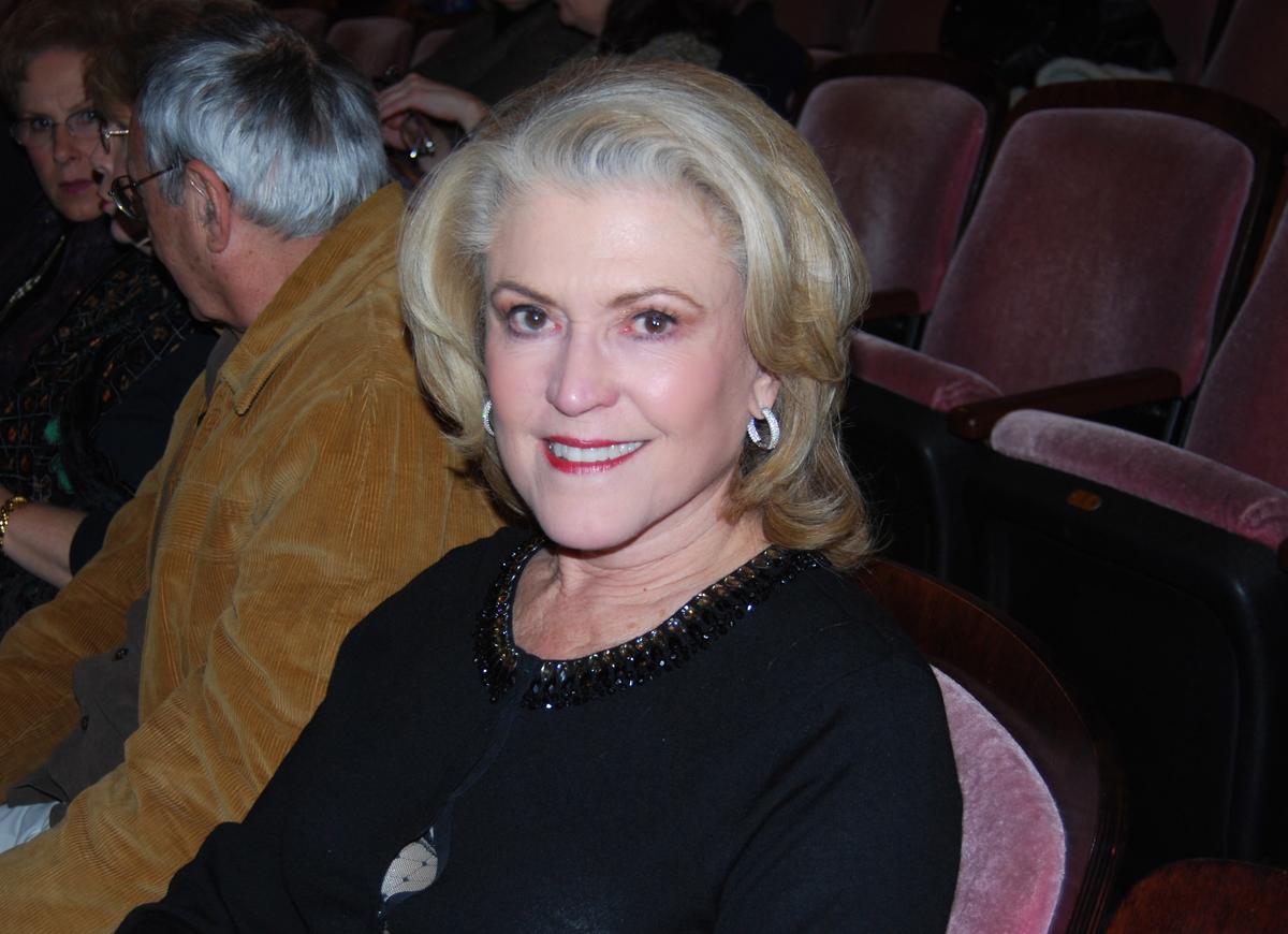 Retired EVP: Shen Yun Opens Your Imagination