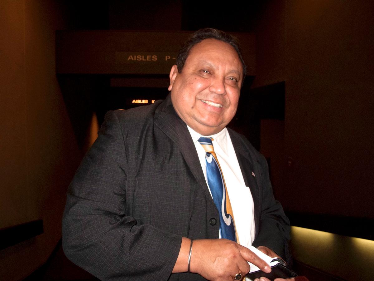 Publisher Recommends to See Shen Yun Annually