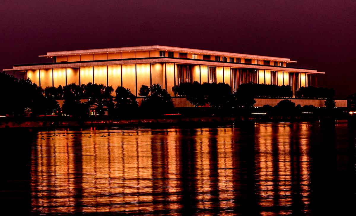 ICT President on Shen Yun: Traditions a Source of Happiness