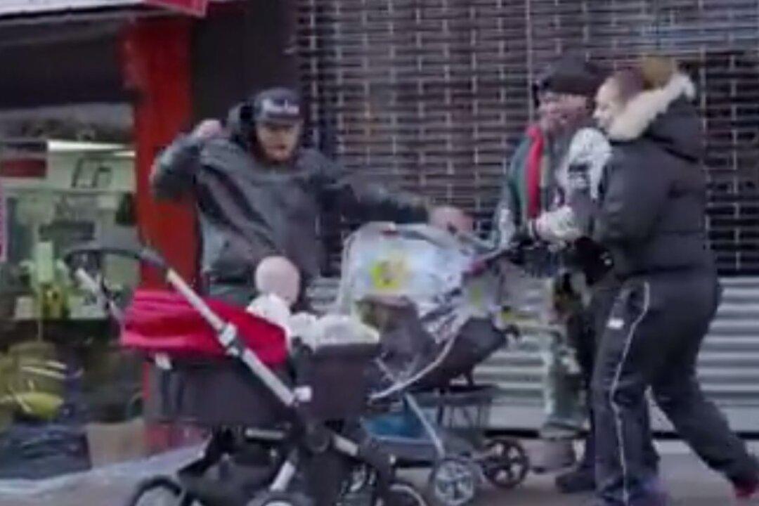 ‘Devil Baby Attack’ Freaks Out New Yorkers; for ’Devil’s Due' Movie (+Video)