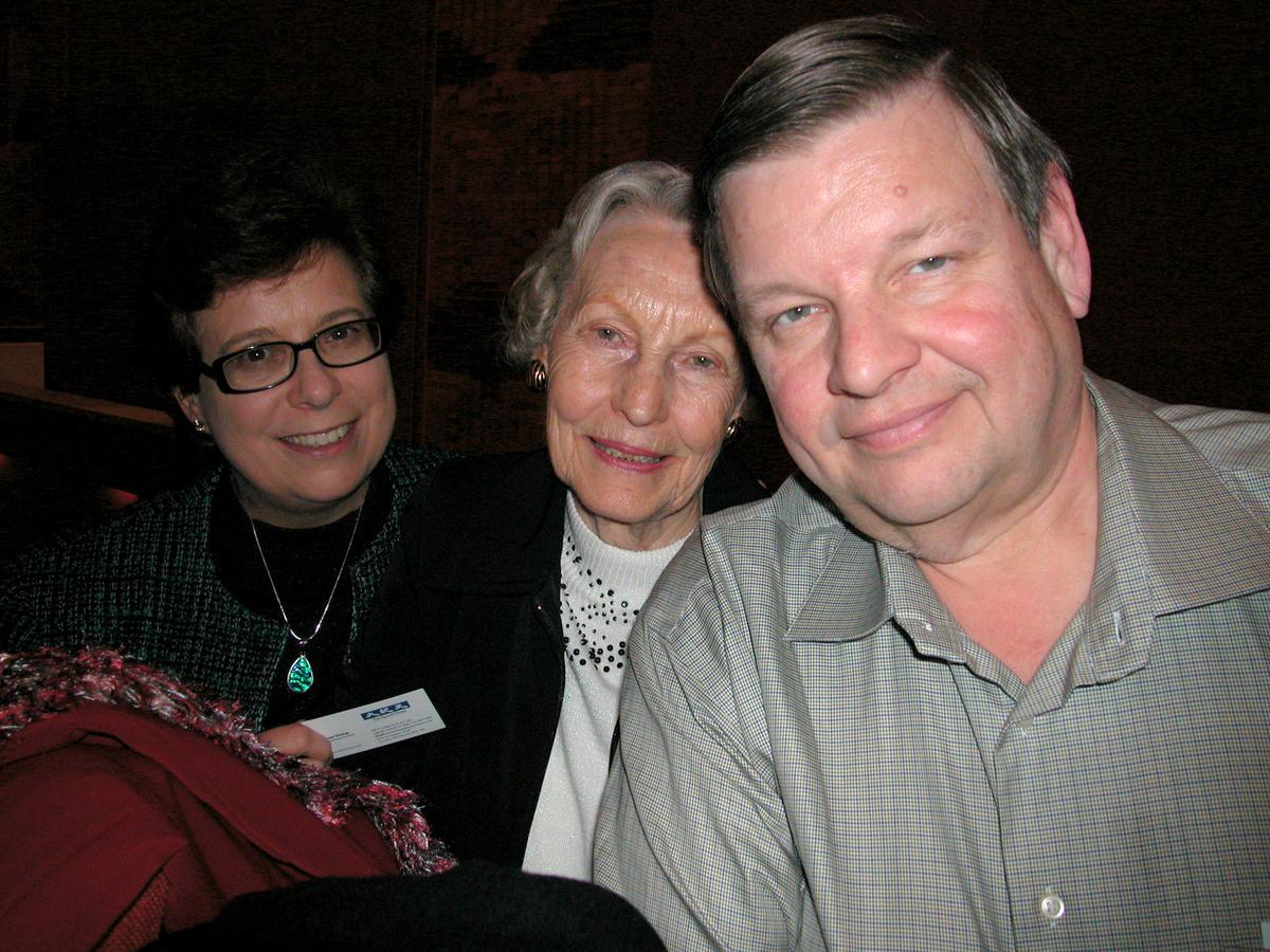 Hamilton Business Owners Say Shen Yun Is Top-Notch