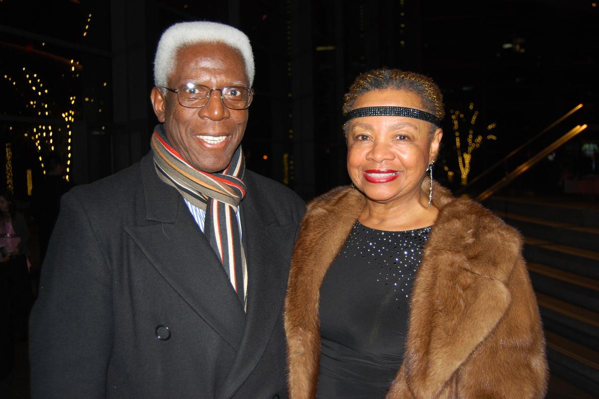 Former NFL Player Finds Depths of Shen Yun Speaking to Him