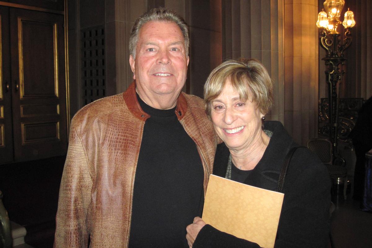 Real Estate Agent: Chinese Children Should Be Brought to See Shen Yun