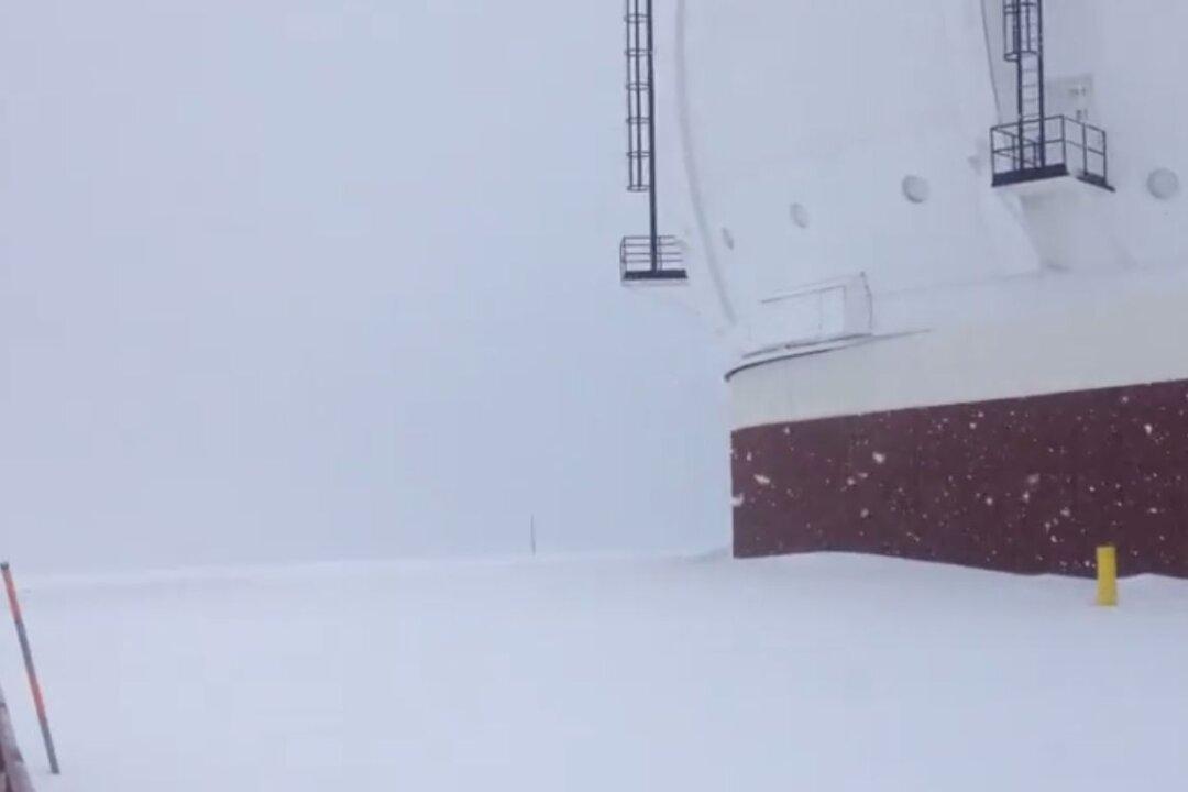 Hiker Trapped: Mauna Loa Snowstorm Gets NY Hiker Trapped in Hawaii’s Iconic Volcano