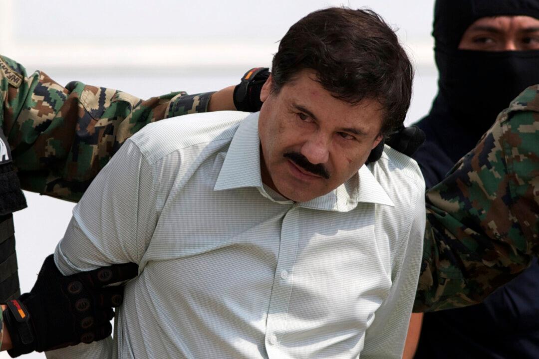 ‘Mexican Marines Arrest Innocent Man Claiming As Reputed Drug Lord El Chapo’ Guzman a Hoax; Not ‘Gregorio Chavez’