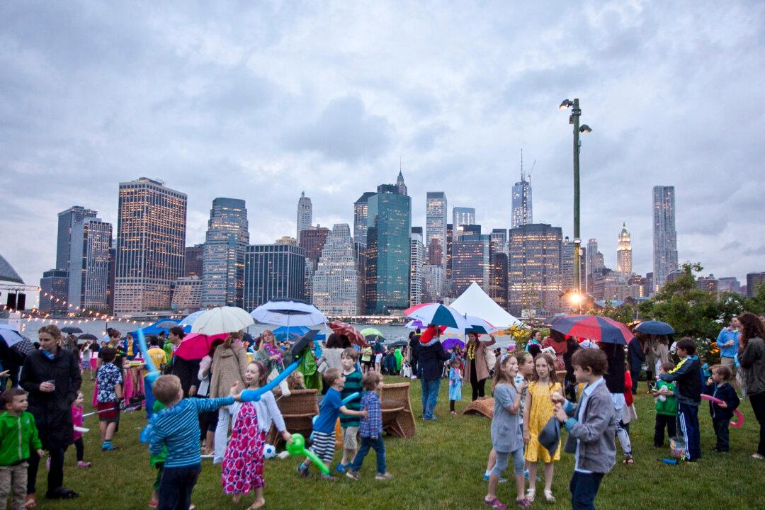 Brooklyn Bridge Park Designed to Draw Locals and Visitors to a Grand View