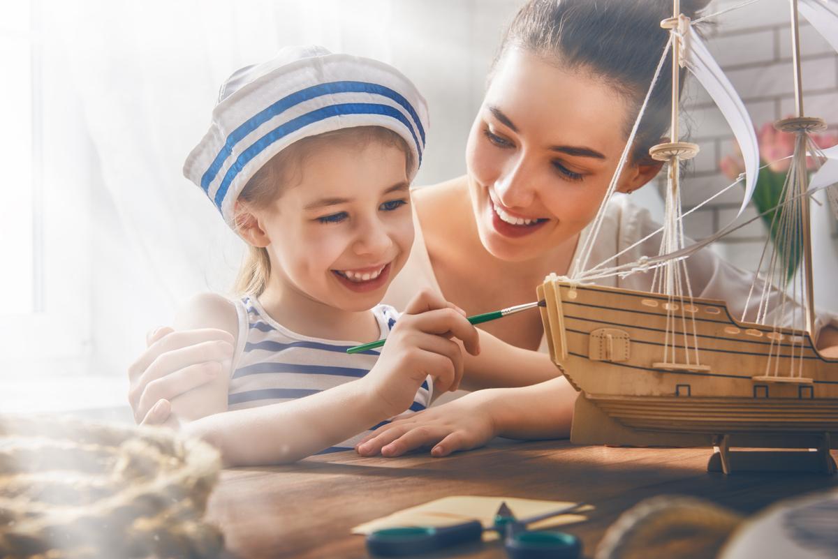 10 Easy Ways to Brighten Your Child’s Day