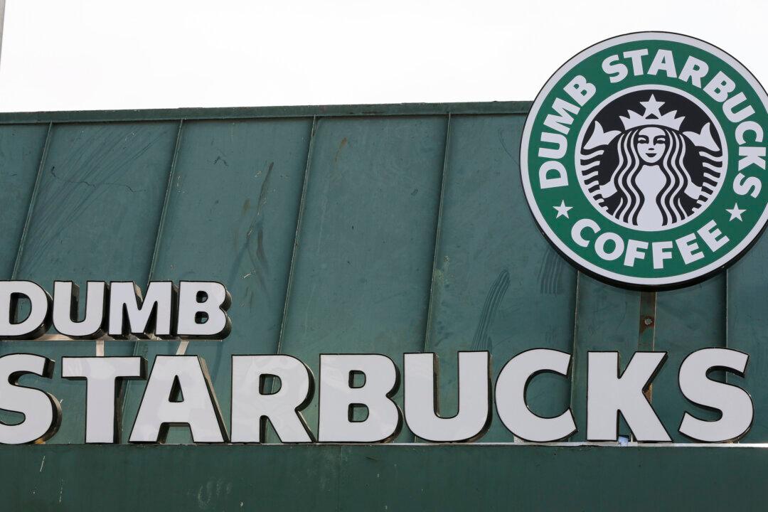 Memorial Day Open, Closed? CVS, Walgreens, Rite Aid, Starbucks, McDonald’s, Burger King, Dunkin’ Donuts, KFC, Subway, Domino’s, Pizza Hut, Taco Bell Open, Closed?