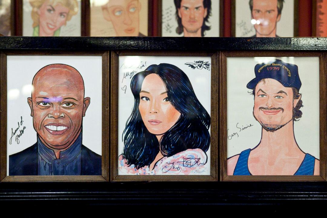 Dine With the Stars at Sardi’s