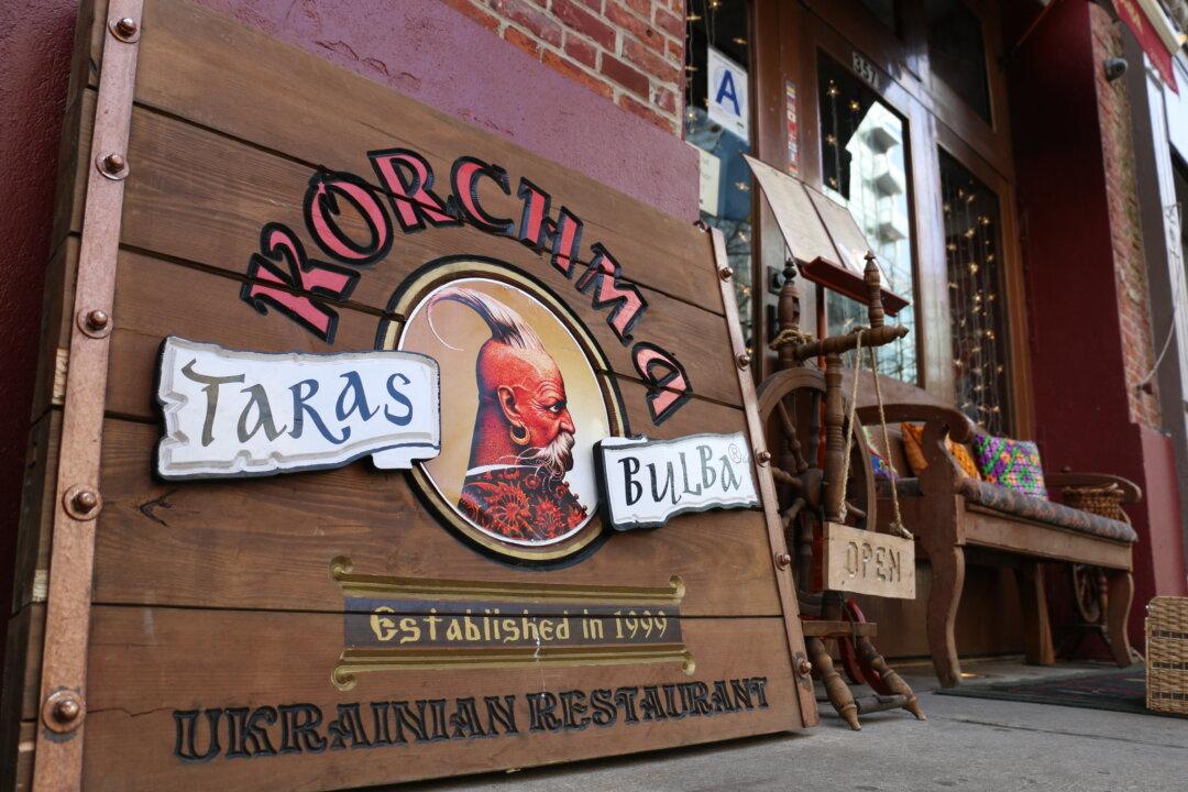 Ukrainian Restaurant Helps All Sides