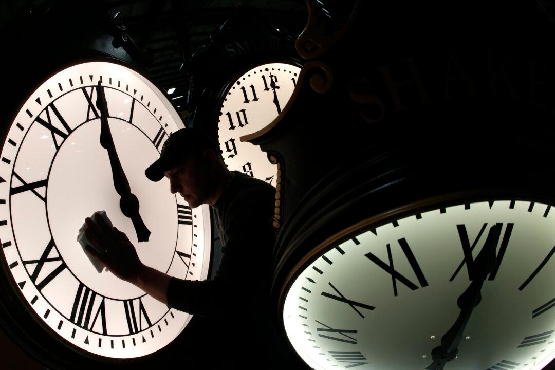 Californians Gain One Hour of Sleep as Daylight Saving Time Ends