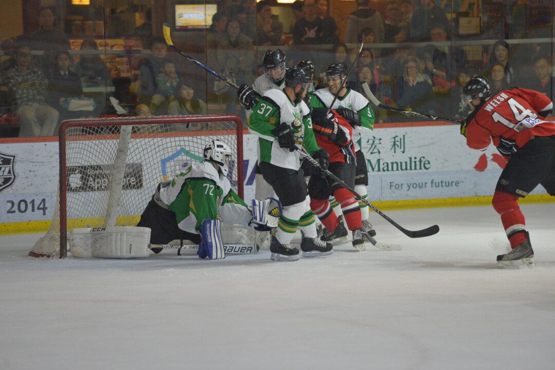 Warriors Show their Metal as Sharks Snap at the Tycoons in Hong Kong Hockey