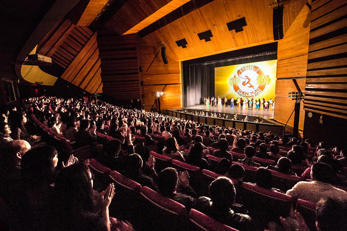 Audience Member From Mainland China: ‘Shen Yun Creates A New Dimension’