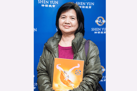 Orchestra Conductor Says Music Unites Mankind with Heaven