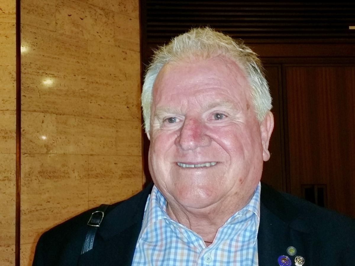 Rotary President Thinks Shen Yun Backdrop ‘Absolutely Magic’